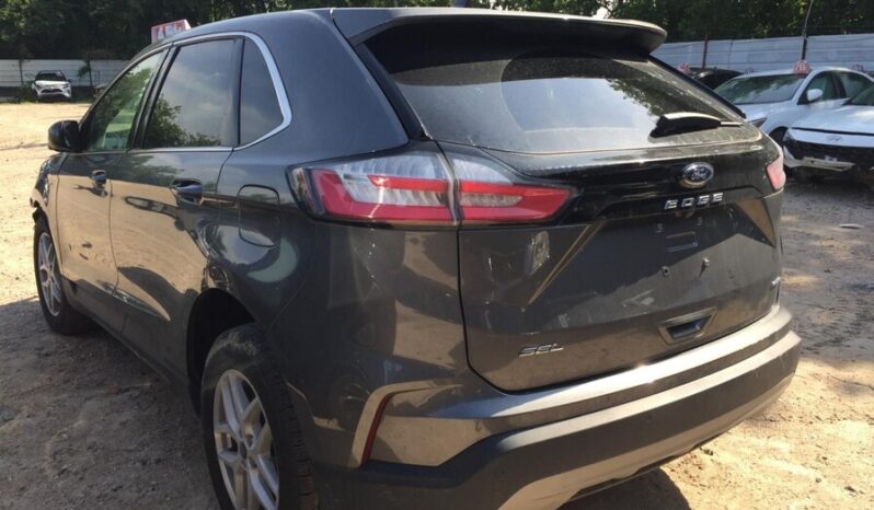 
								Salvaged Cars 2024 Ford Edge full									