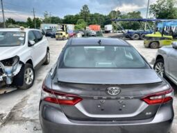 Salvaged Cars 2024 Toyota Camry