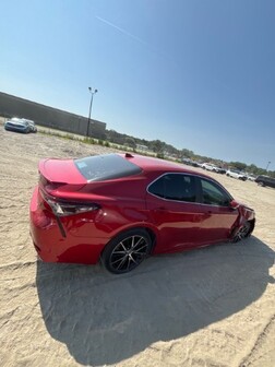 Salvaged Cars 2024 Toyota Camry