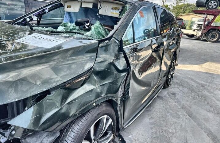 
								Salvaged Cars 2021 Lexus RX full									