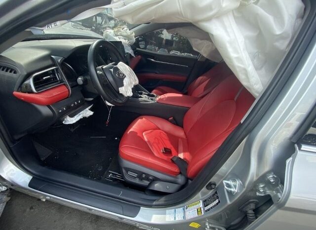 
								Salvaged Cars 2021 Toyota Camry full									