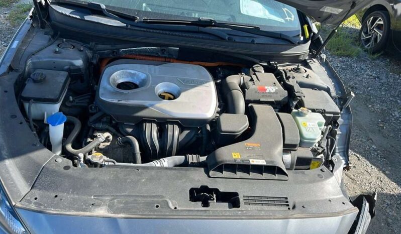 
								Salvaged Cars 2018 Hyundai Sonata full									