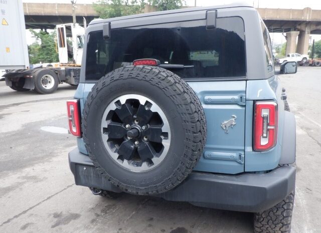
								Salvaged Cars 2022 Ford Bronco full									