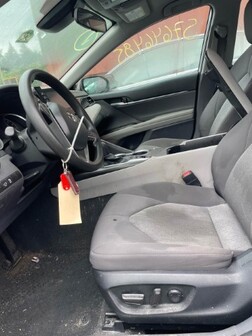 Salvaged Cars 2024 Toyota Camry