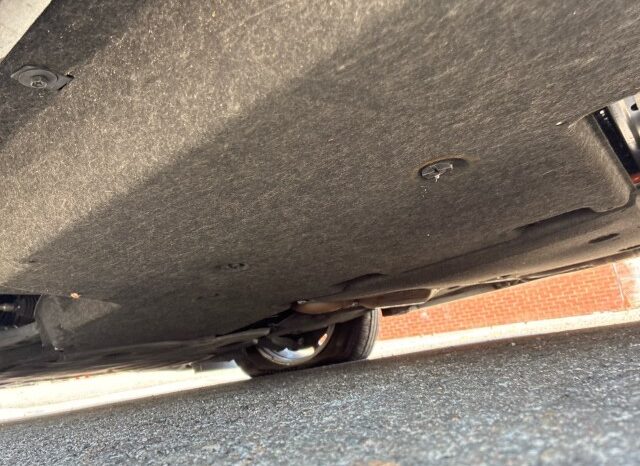 
								Salvaged Cars 2023 Toyota Sienna full									