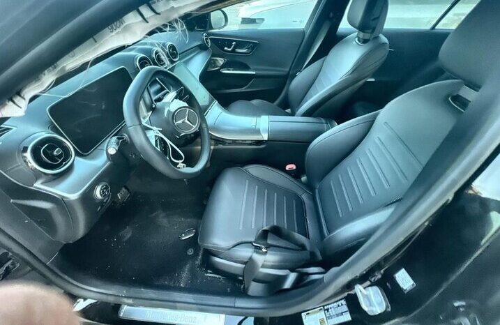 
								Salvaged Cars 2024 Mercedes-Benz C-Class full									