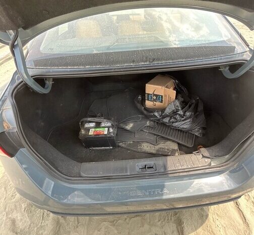
								Salvaged Cars 2024 Nissan Sentra full									