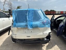 
										Salvaged Cars 2016 Nissan Rogue full									