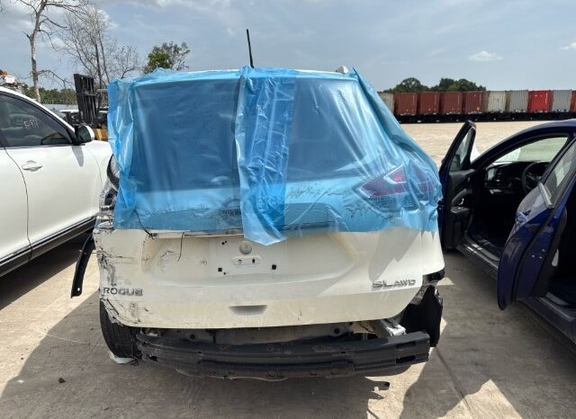 
								Salvaged Cars 2016 Nissan Rogue full									