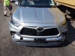 Salvaged Cars 2020 Toyota Highlander