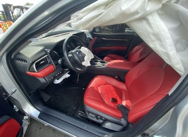 
								Salvaged Cars 2021 Toyota Camry full									