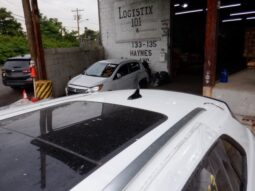 
										Salvaged Cars 2024 Volkswagen Atlas Cross Sport full									