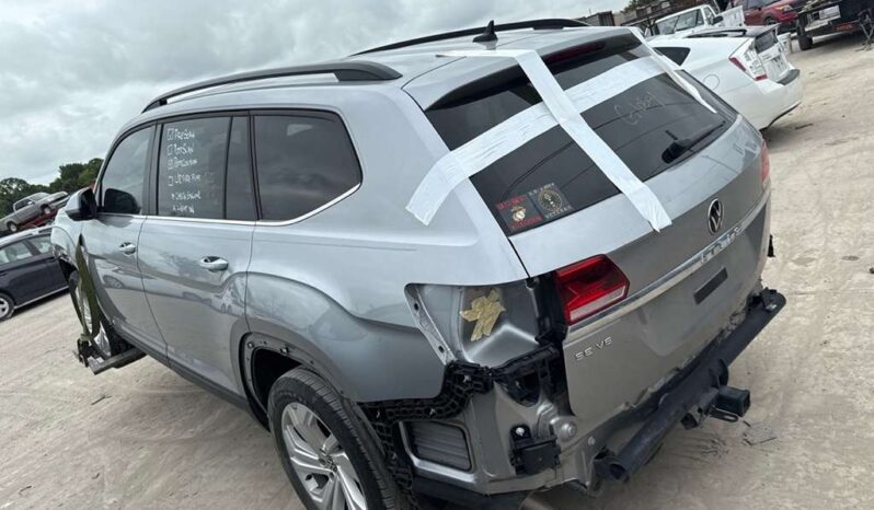 
								Salvaged Cars 2023 Volkswagen Atlas Cross Sport full									