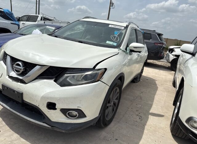 
								Salvaged Cars 2016 Nissan Rogue full									