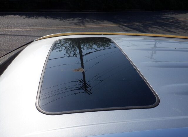 
								Salvaged Cars 2020 Toyota Highlander full									