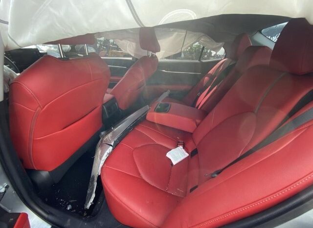 
								Salvaged Cars 2021 Toyota Camry full									
