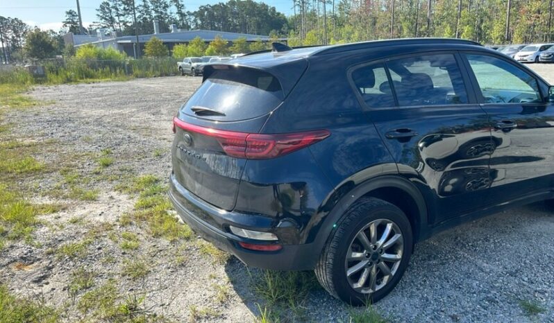 
								Salvaged Cars 2022 Kia Sportage full									