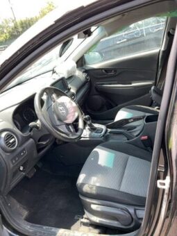 
										Salvaged Cars 2021 Hyundai Kona full									