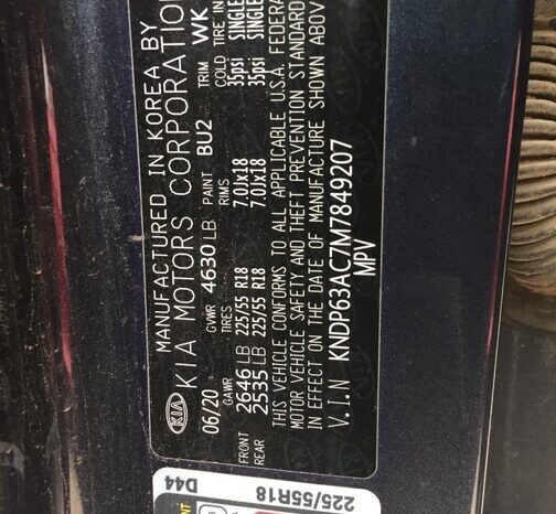 
								Salvaged Cars 2021 Kia Sportage full									
