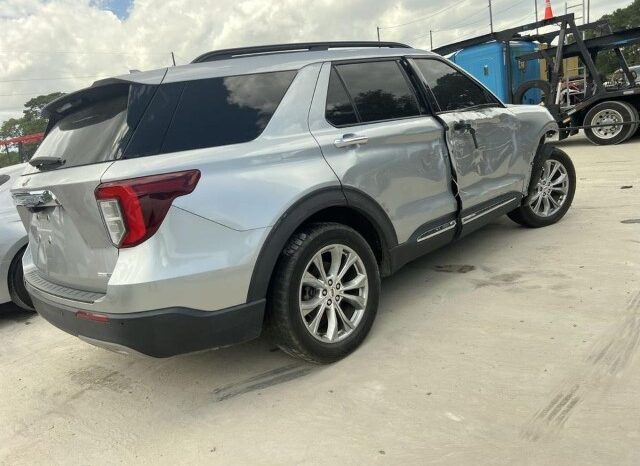 
								Salvaged Cars 2020 Ford Explorer full									
