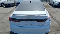 
										Salvaged Cars 2025 Toyota Camry full									