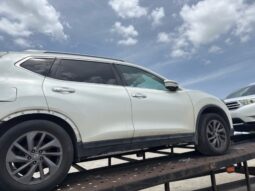 
										Salvaged Cars 2016 Nissan Rogue full									