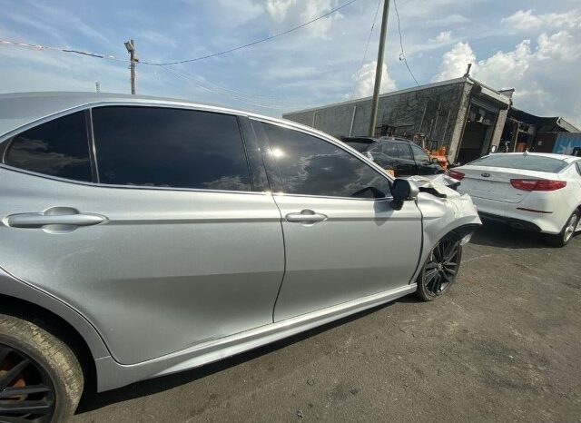
								Salvaged Cars 2021 Toyota Camry full									