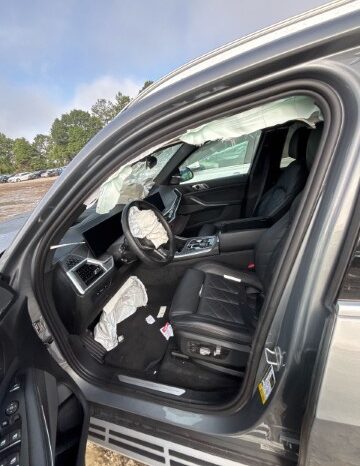
								Salvaged Cars 2024 BMW X5 SDRIVE40I full									
