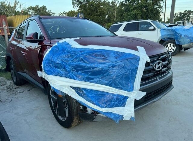 
								Salvaged Cars 2025 Hyundai Tucson full									