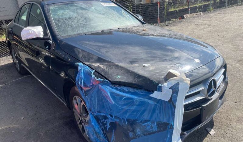 
								Salvaged Cars 2015 Mercedes-Benz C-Class full									