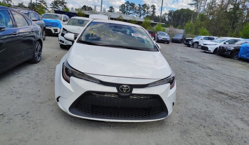 
								Salvaged Cars 2020 Toyota Corolla full									