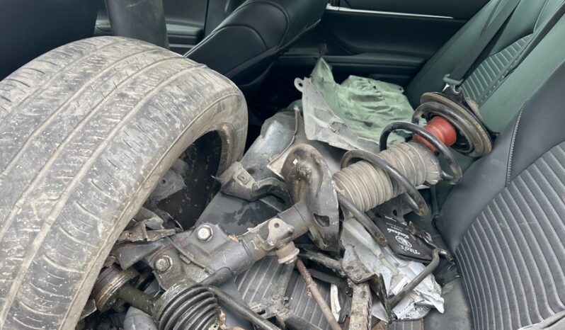 
								Salvaged Cars 2023 Toyota Camry full									