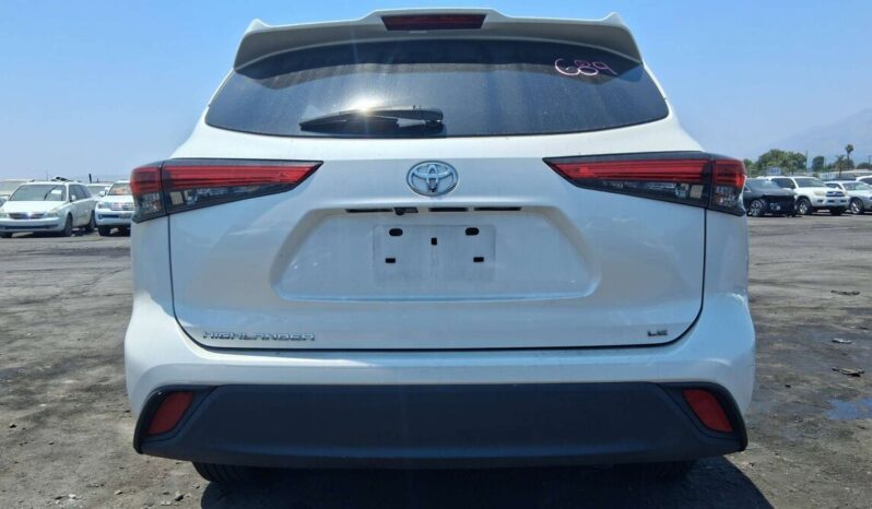 
								Salvaged Cars 2021 Toyota Highlander full									