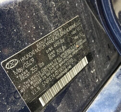 
								Salvaged Cars 2019 Hyundai Sonata full									