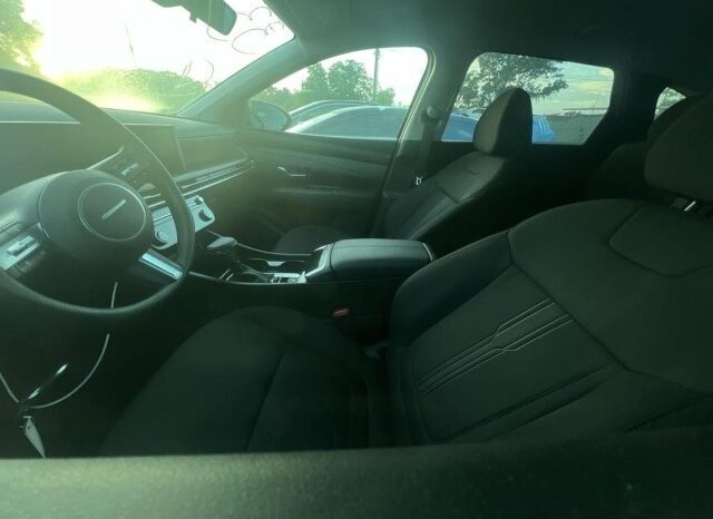 
								Salvaged Cars 2025 Hyundai Tucson full									