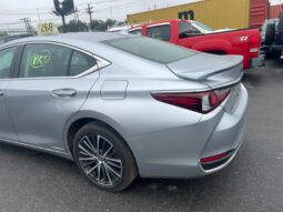 Salvaged Cars 2022 Lexus ES