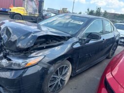 Salvaged Cars 2022 Toyota Camry