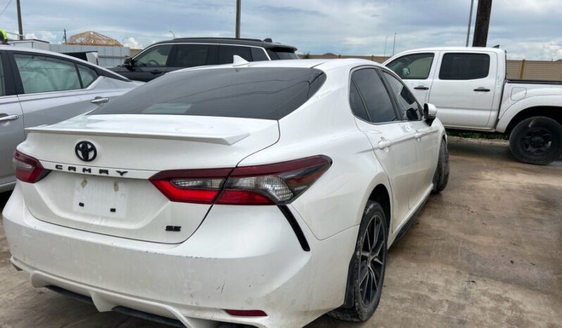 
								Salvaged Cars 2023 Toyota Camry full									