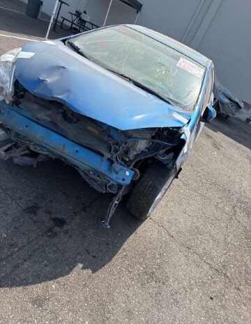
								Salvaged Cars 2013 Toyota Prius C full									