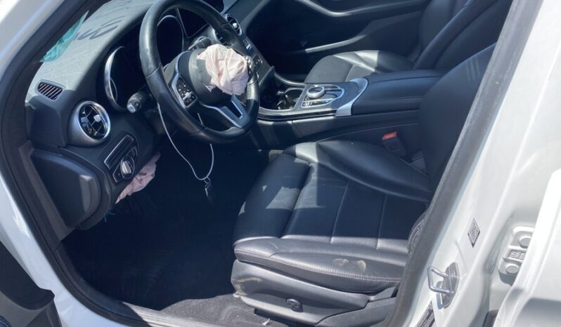 
								Salvaged Cars 2019 Mercedes C-Class full									