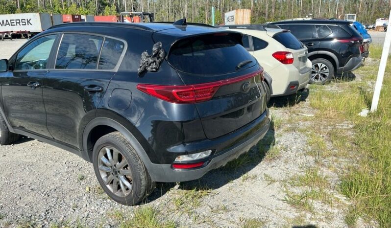 
								Salvaged Cars 2022 Kia Sportage full									