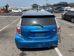
										Salvaged Cars 2013 Toyota Prius C full									
