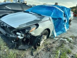 
										Salvaged Cars 2019 Hyundai Sonata full									