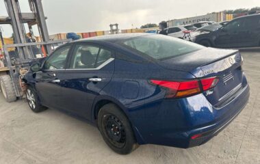 Salvaged Cars 2024 Nissan Altima