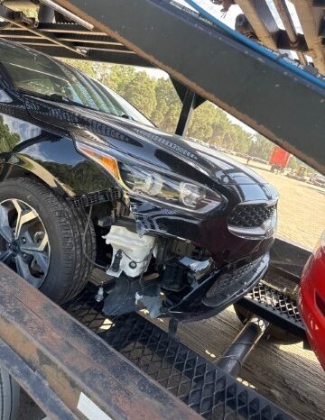 
								Salvaged Cars 2019 Kia Forte full									