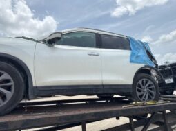 
										Salvaged Cars 2016 Nissan Rogue full									