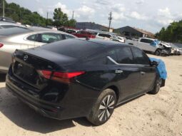 
										Salvaged Cars 2019 Nissan Altima full									