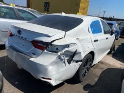 Salvaged Cars 2022 Toyota Camry