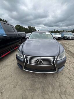 Salvaged Cars 2013 Lexus LS