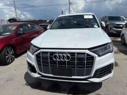 
										Salvaged Cars 2023 Audi Q7 full									